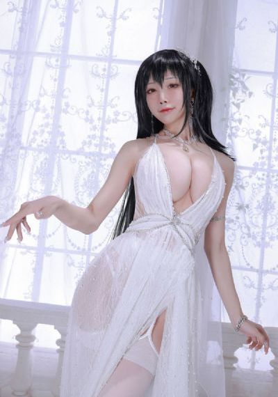 美女露出让男生揉的小说