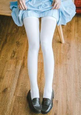 撒娇女人最好命